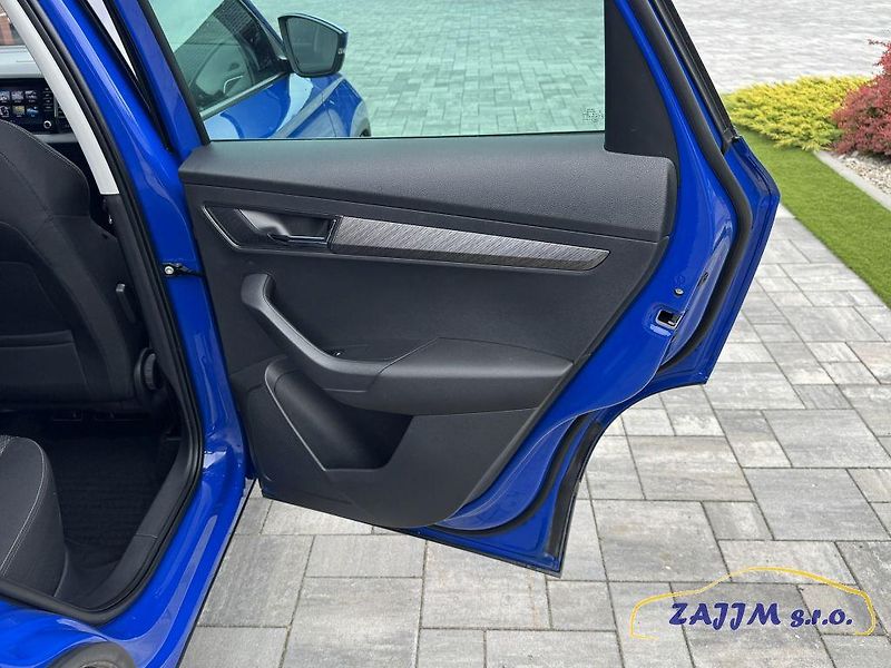 Škoda Karoq Style 2.0TDI 110kw 4x4 DSG - fotka 50 z 56