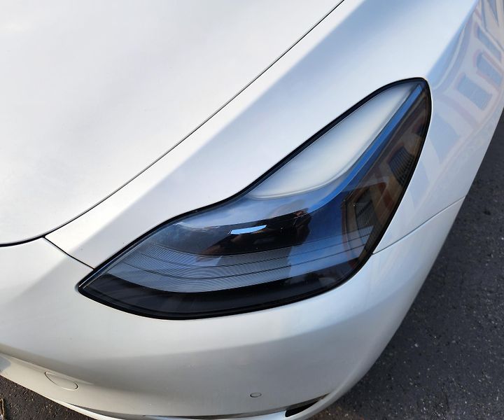 Tesla Model Y (2021) TEPELKO*ZÁRUKA*TAŽNÉ*AWD* - fotka 31 z 45