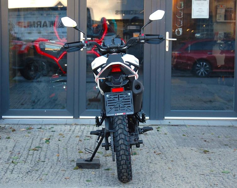 Morbidelli T 125 enduro (2026) T125 Enduro - fotka 8 z 25