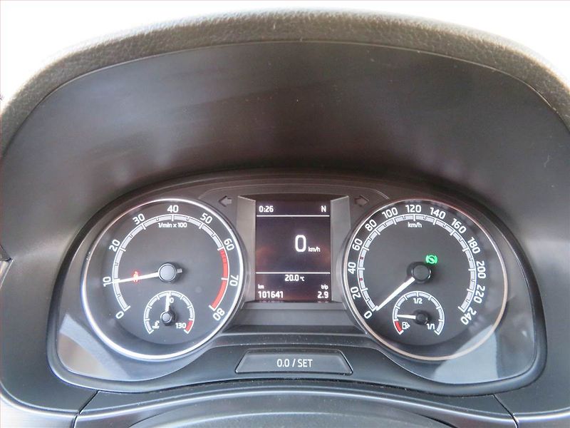 Škoda Fabia (2021) Style Plus 1.0 TSI, Automat - fotka 11 z 17