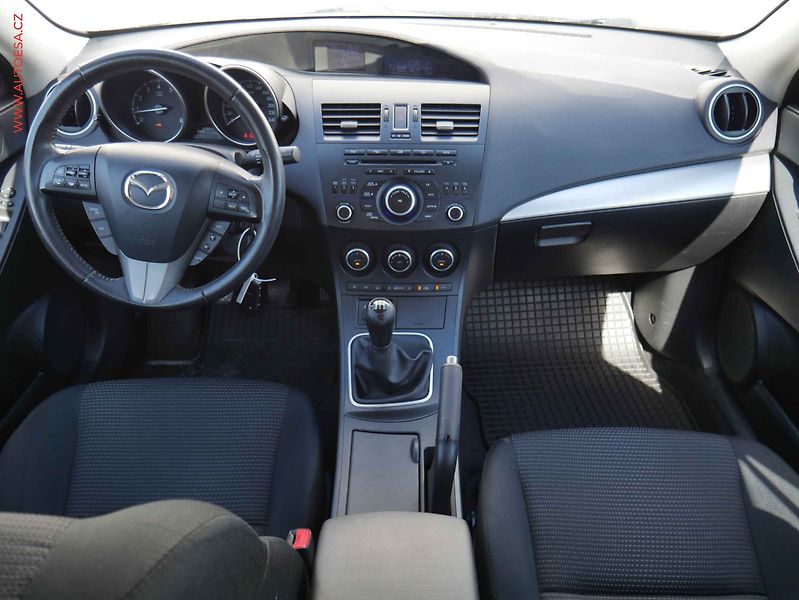 Mazda 3 (2012) 1.6 16V, AC, park.asist - fotka 8 z 22