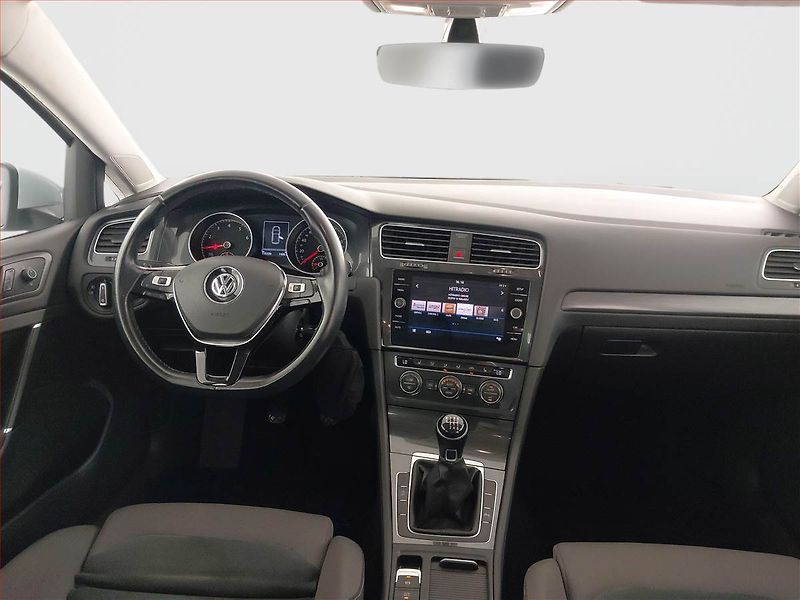 Volkswagen Golf (2018) Marathon Edition 1.0 TSI - fotka 8 z 20