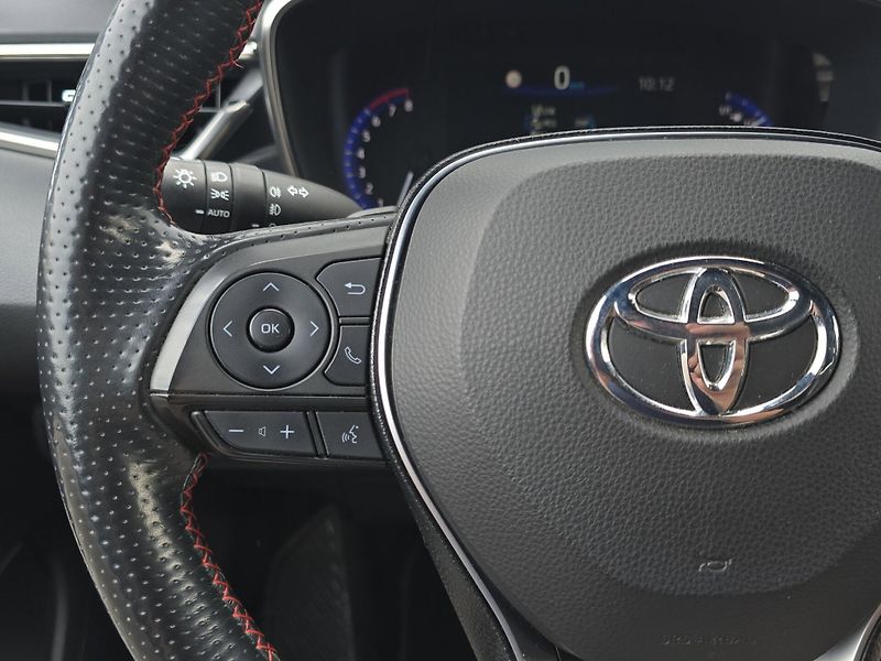 Toyota Corolla (2020) GR Sport 2.0 HEV A/T 131kw, se - fotka 11 z 27