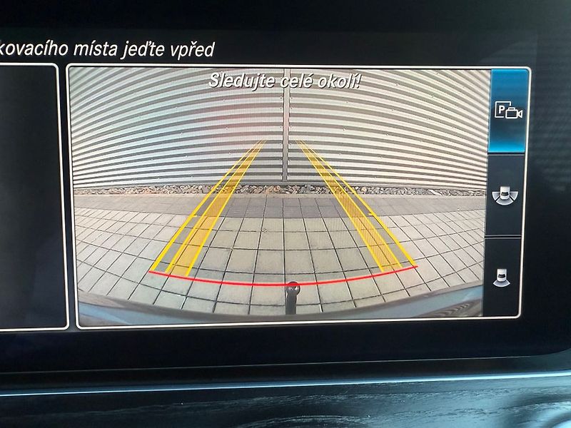 Mercedes-Benz Třídy E (2016) - fotka 37 z 51