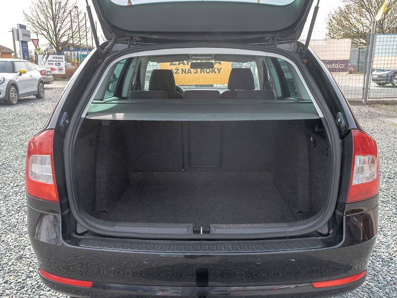 Škoda Octavia (2010) 1.4TSI 90KW – TAŽNÝ - fotka 35 z 38