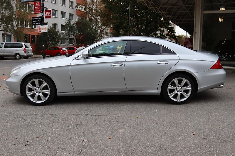 Mercedes-Benz CLS Mercedes-Benz CLS 500 V8 C219 - fotka 15 z 50