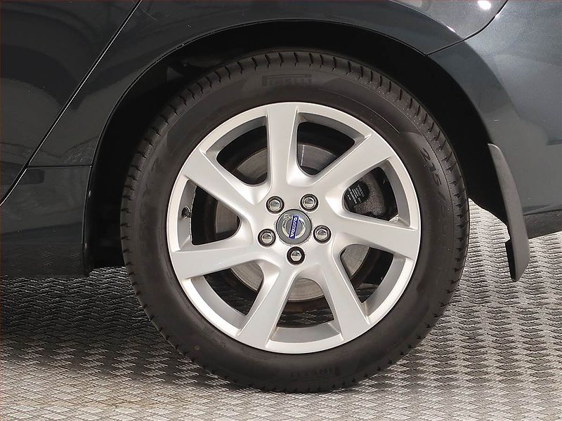 Volvo V60 (2014) D4 2.0, Automat, Navi, Xenony - fotka 15 z 18