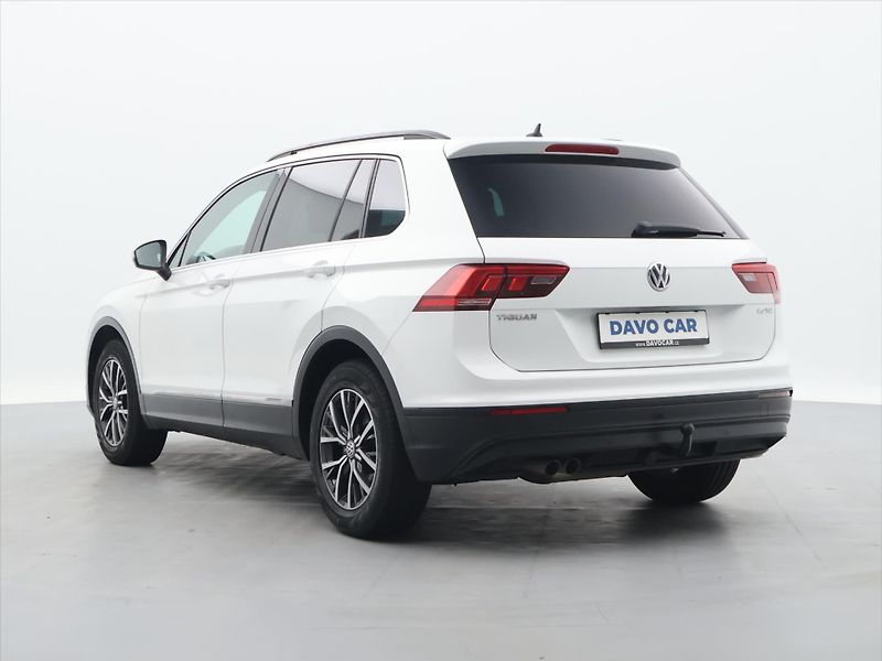 Volkswagen Tiguan 2,0 TDI Comfortline ACC Serv.k - fotka 5 z 29