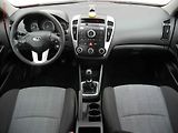 Kia Ceed (2009) 1.4i, 2.maj,ČR, tažné - náhled 7