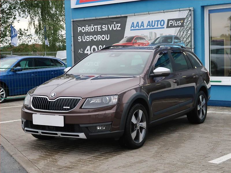 Škoda Octavia (2014) Scout 2.0 TDI, 4X4, Automat - fotka 2 z 22