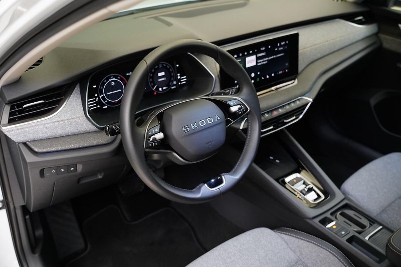 Škoda Octavia - fotka 15 z 26