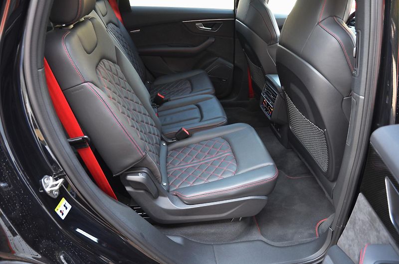 Audi SQ7 (2020) TDi V8 320kW Quattro EXCLUSIVE - fotka 41 z 45