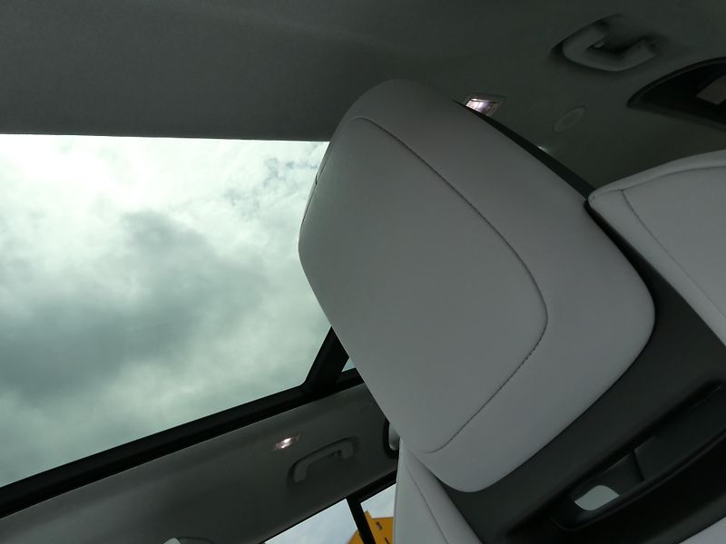 Land Rover Defender 110 4,4 OCTA P635 - fotka 11 z 47