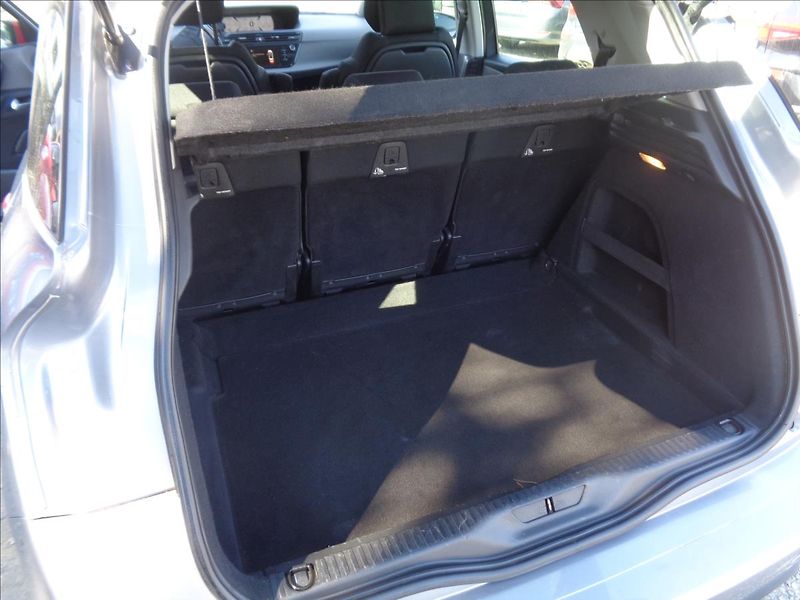 Citroën C4 Picasso 1,6 - fotka 15 z 17