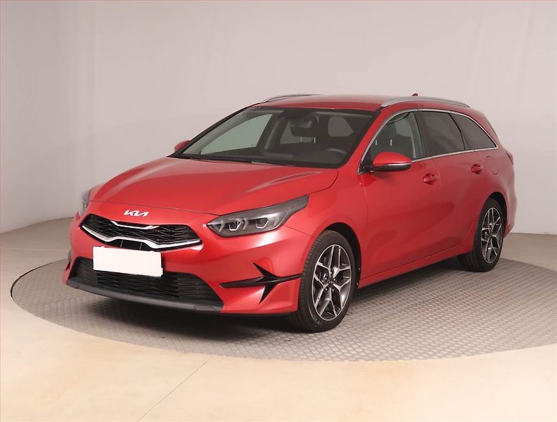 Kia Ceed (2023) Top 1.5 T-GDI - fotka 2 z 16