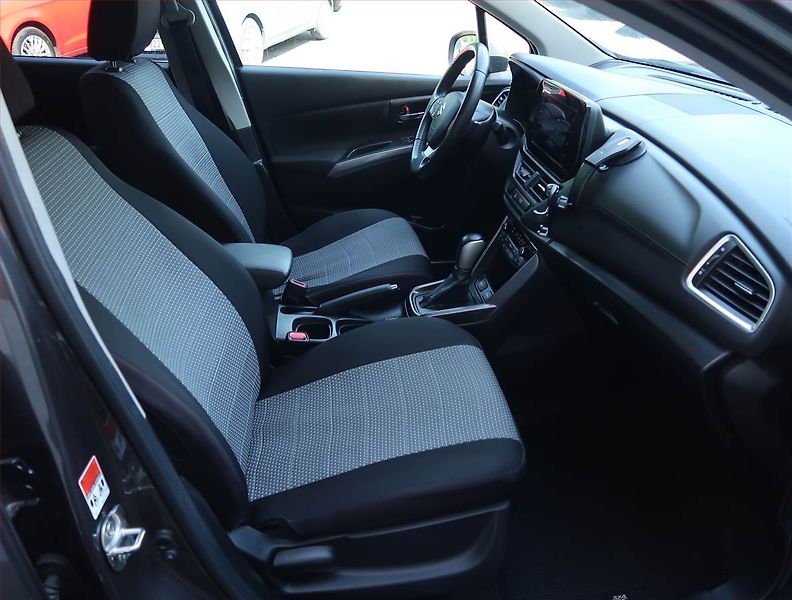 Suzuki SX4 S-Cross (2022) GL+ 1.4 BoosterJet - fotka 9 z 17