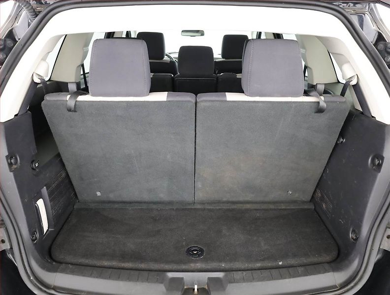 Dodge Journey (2009) 2.0 CRD, 7 míst, po STK, Tažné - fotka 16 z 18