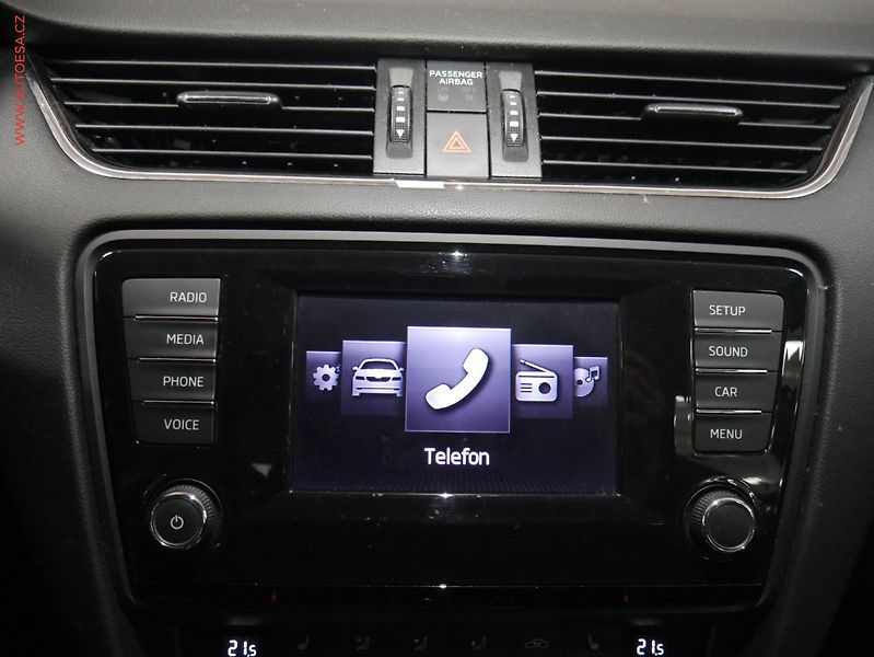Škoda Octavia (2013) 1.6 TDi, ČR, Sport, bixen, - fotka 17 z 21
