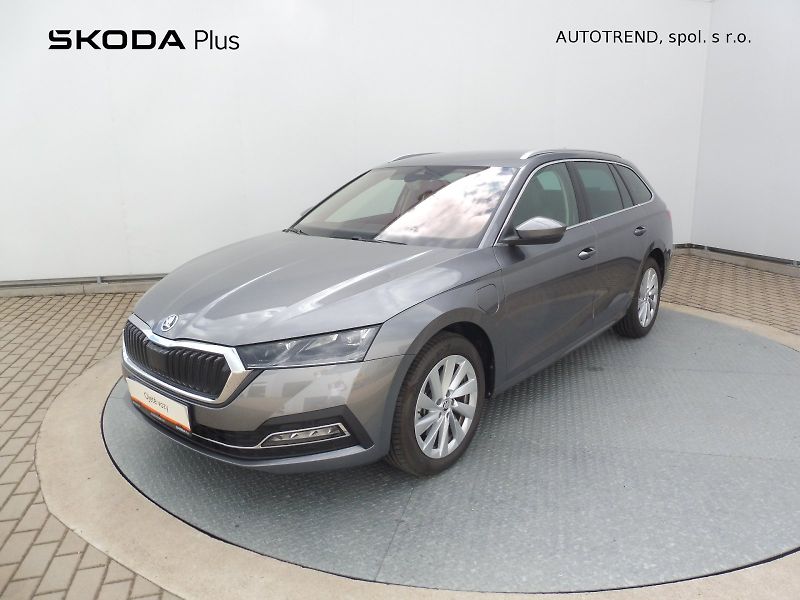 Škoda Octavia (2023) Combi iV Style 1,4 TSI PHEV 15 - fotka 1 z 31