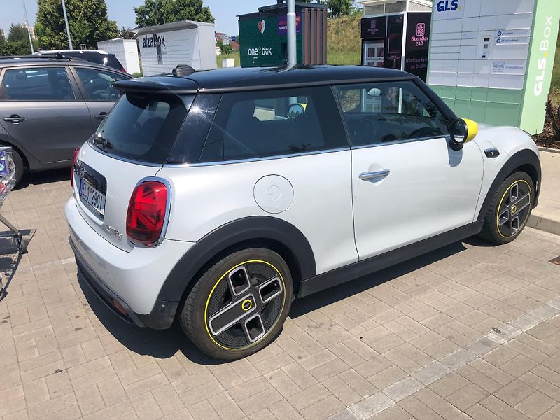 Mini Ostatní (2021) Cooper SE, certifikát baterie - fotka 2 z 27