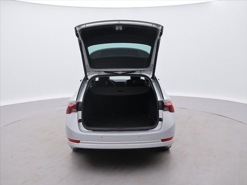 Škoda Octavia 2,0 TDI 110 kW DSG Style - fotka 8 z 30