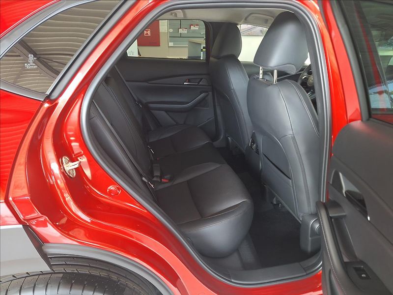 Mazda CX-30 (2026) 2.5 G 140k 6AT FWD HOMURA PLUS - fotka 4 z 15