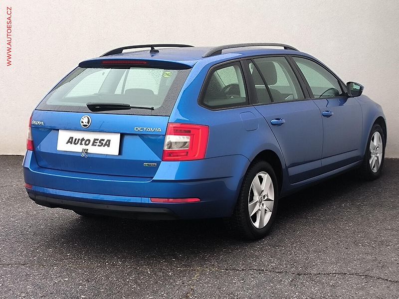 Škoda Octavia (2020) 1.5 TSI, 2.maj,ČR, Ambition - fotka 4 z 20