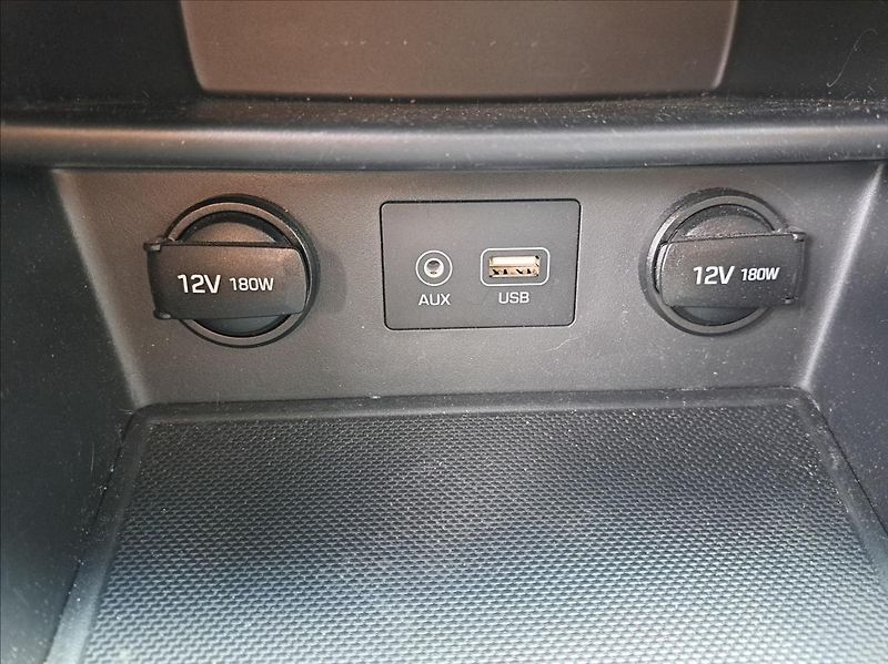 Hyundai Kona 1,0 T-GDI - fotka 25 z 56