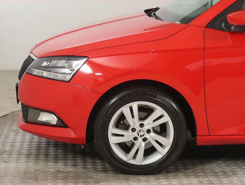 Škoda Fabia (2020) 1.0 TSI, ČR,1.maj, Tempomat - fotka 11 z 13