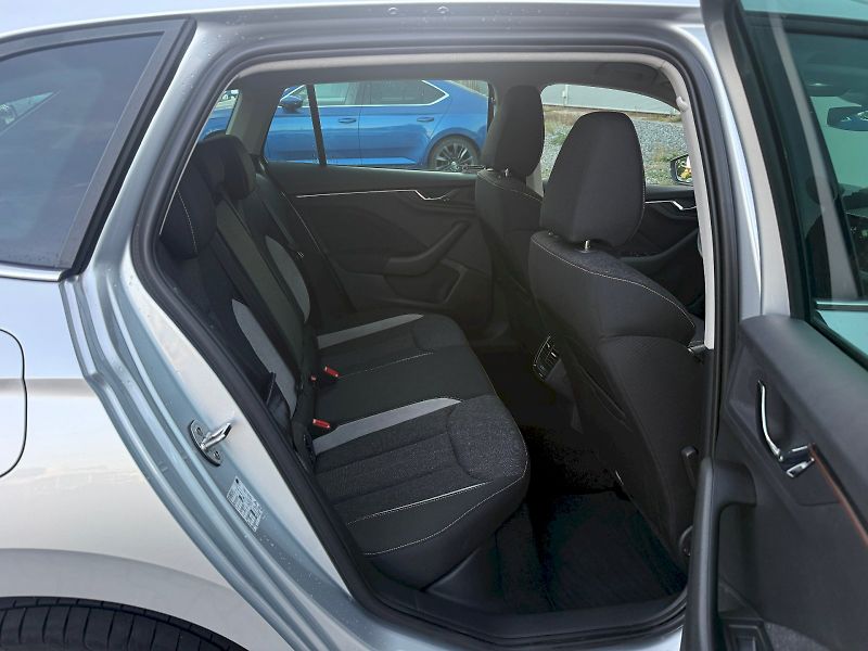 Škoda Scala (2025) 1.0 TSI 85 kW DSG TopSelection - fotka 22 z 23