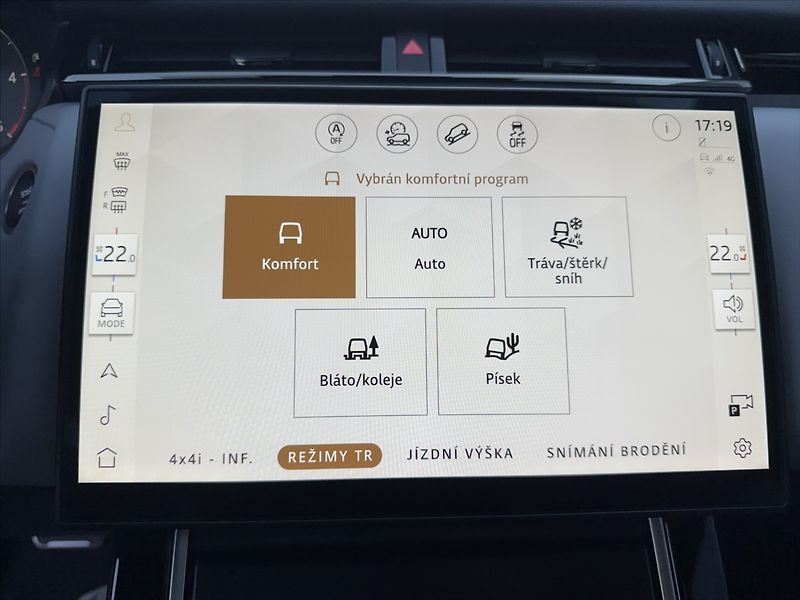 Land Rover Range Rover Velar 3,0 AUTOBIOGRAPHY D300 - fotka 27 z 37