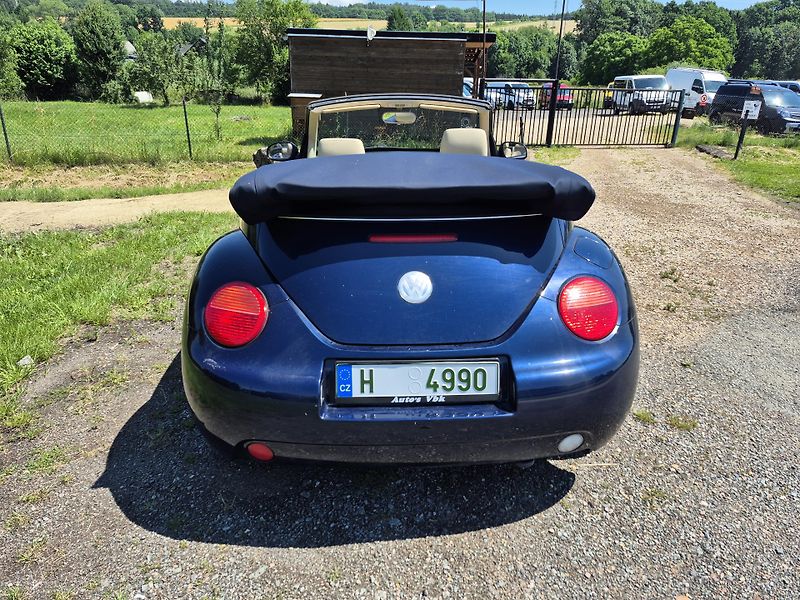 Volkswagen New Beetle (2003) 2.0i  85Kw  - fotka 10 z 23