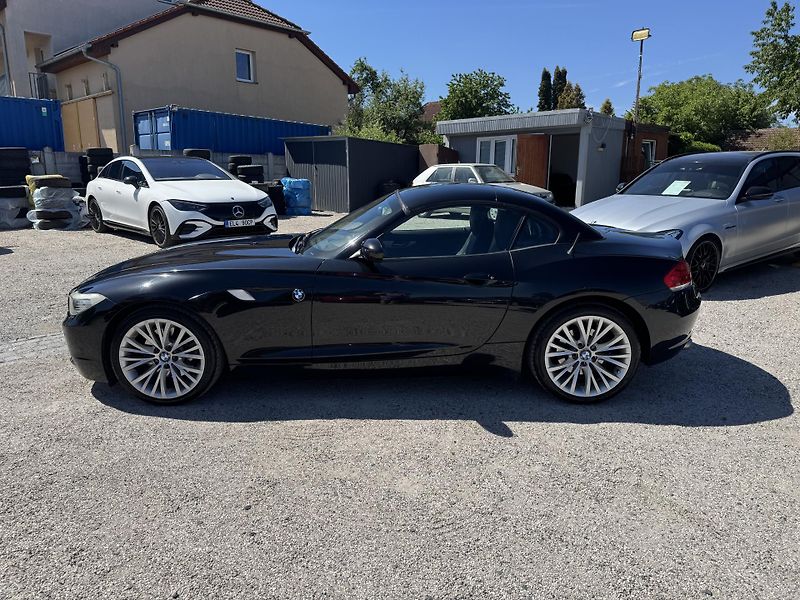 BMW Z4 (2009) 3.0i 190kw Kabrio REZERVACE - fotka 12 z 28