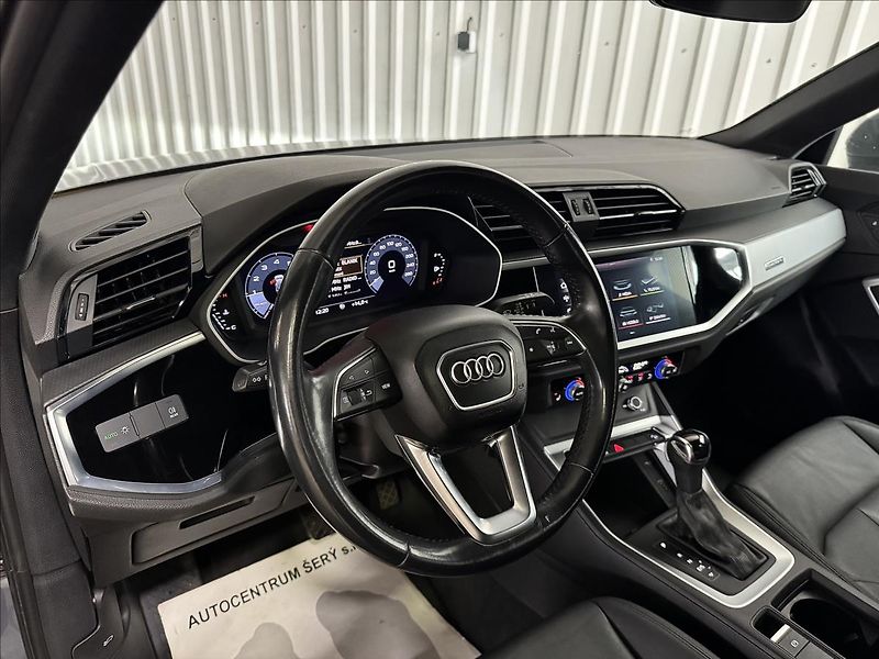 Audi Q3 45TFSI Quattro Pano - fotka 16 z 41