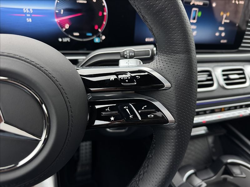 Mercedes-Benz GLS 450d AMG 4Matic - fotka 14 z 40