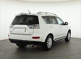 Mitsubishi Outlander (2010) 2.0, po STK, Tažné, rezervace - náhled 4