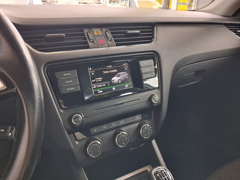 Škoda Octavia 1.6TDI 66kW 2015 - fotka 12 z 14