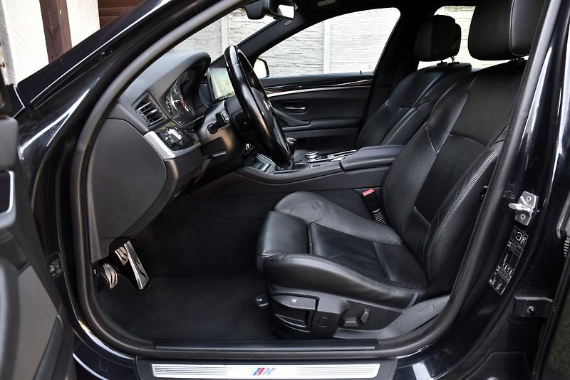 BMW Řada 5 520d M SPORT PAKET, PANORAMA - fotka 8 z 51