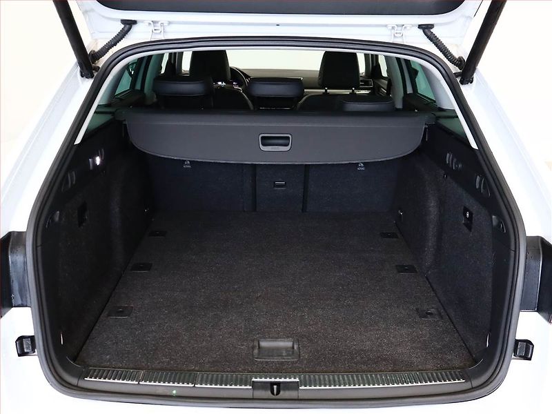 Škoda Superb (2020) 2.0 TDI - fotka 12 z 24