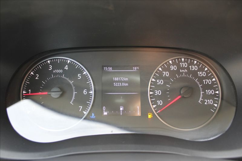 Renault Master 2,3 1. majitel CZ DPH - fotka 17 z 21