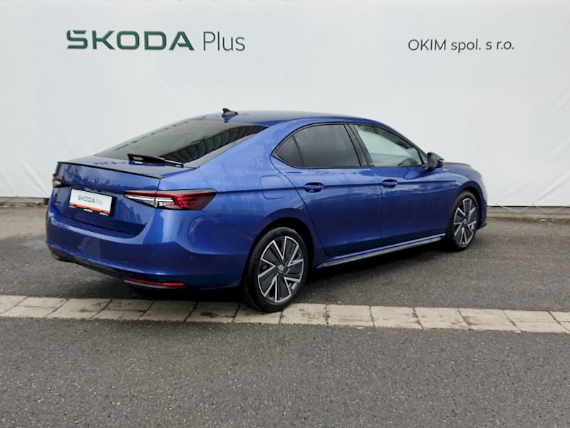 Škoda Superb (2025) SportLine 2,0 Tdi 110 Kw DSG S - fotka 2 z 44