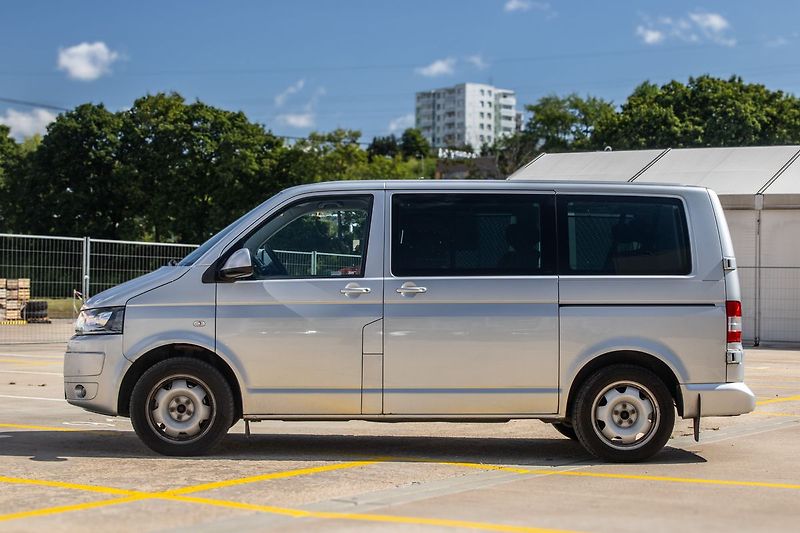 Volkswagen Caravelle 4Motion 2.0 BITDI - fotka 8 z 40