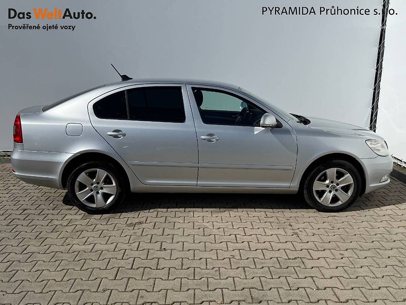 Škoda Octavia (2012) 1.6 TDI 77 kW Ambiente - fotka 6 z 20