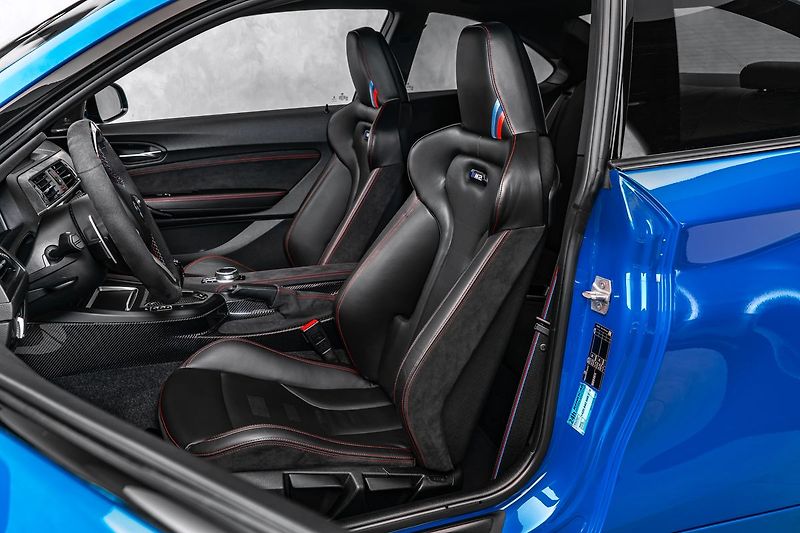 BMW M2 CS - fotka 24 z 36