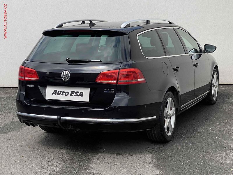 Volkswagen Passat (2014) 2.0 TDi, Highline, DSG, bixen - fotka 4 z 17