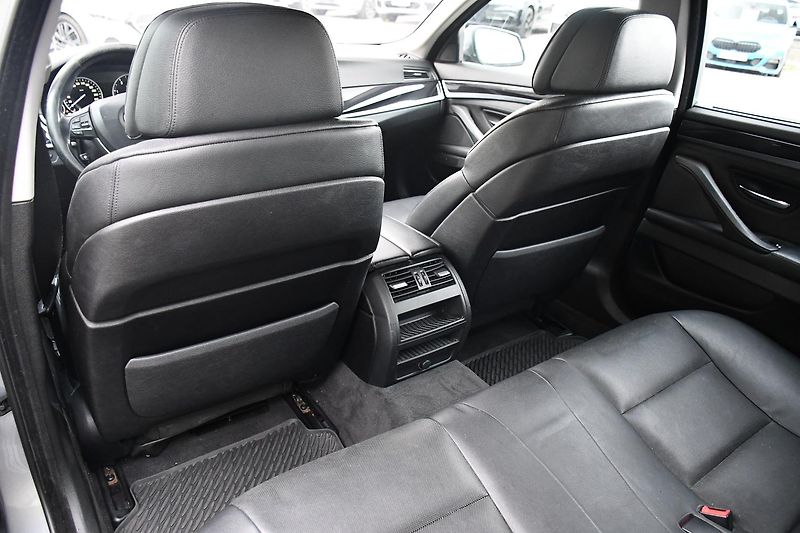 BMW Řada 5 530d xDrive ČR 2xKOLA - fotka 18 z 47