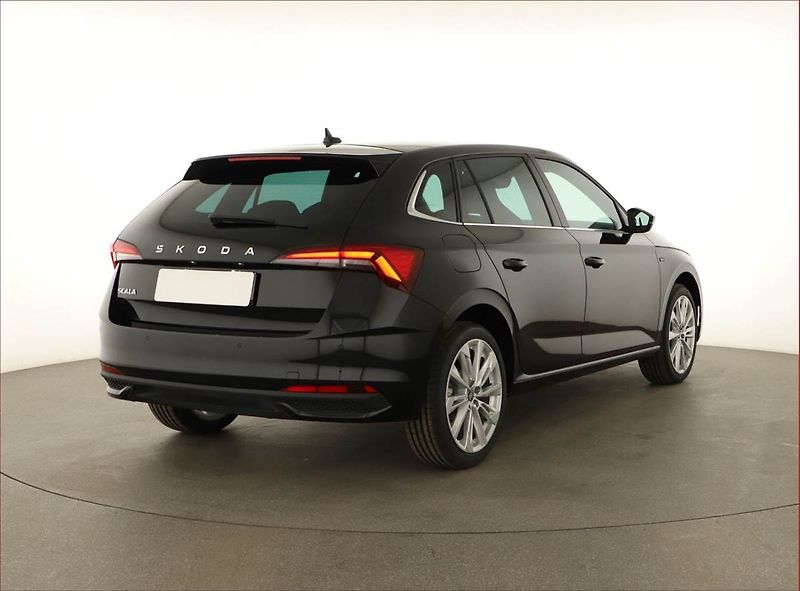 Škoda Scala (2025) 1.0 TSI, Drive - fotka 5 z 16