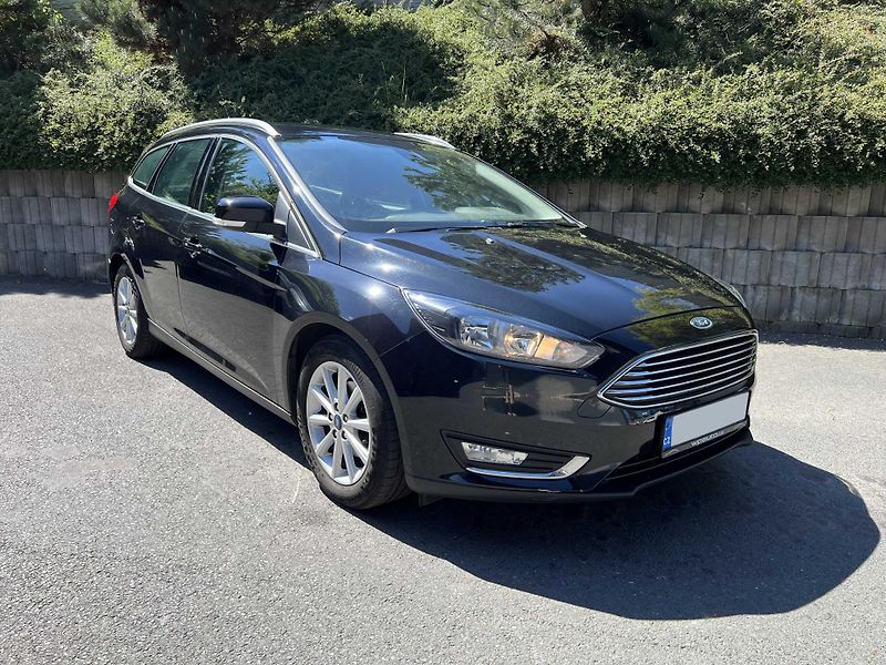 Ford Focus 1.5 TDCi 88 kW 1.MAJ SERVISKA - fotka 3 z 15
