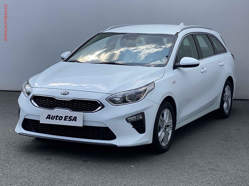 Kia Ceed (2019) 1.4 T-GDi, Navi, kamera - fotka 3 z 18