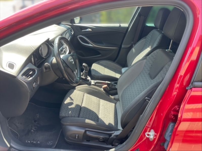 Opel Astra 1,5 CDTi 90 Edition 5d - fotka 7 z 11